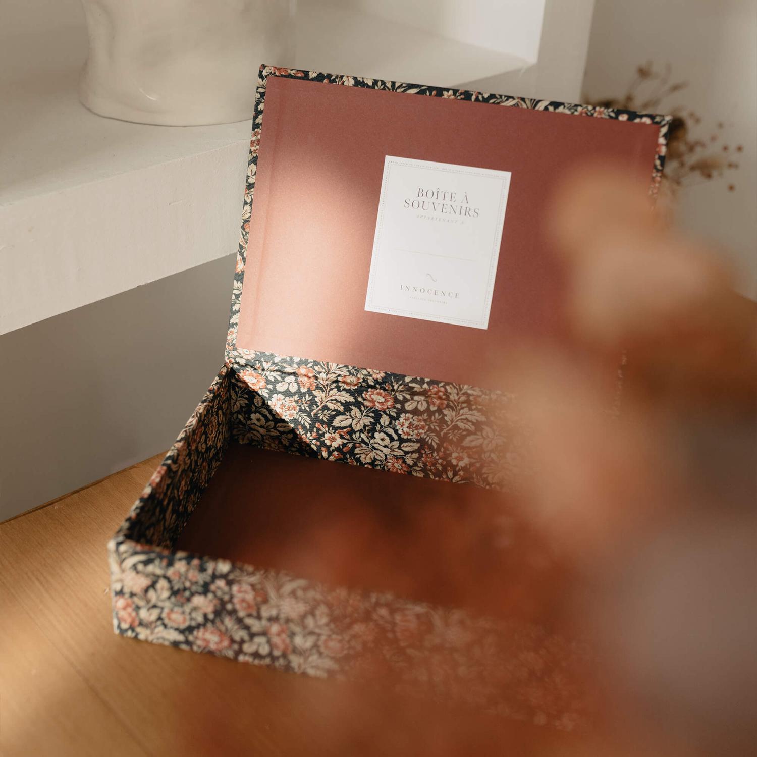 Innocence - Elegant handmade memory box with fabric lining